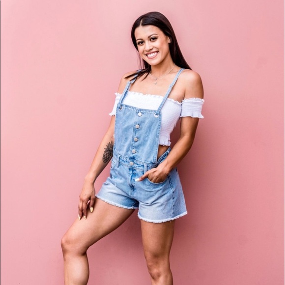 Meet your seller😘💃💋 - Picture 3 of 6